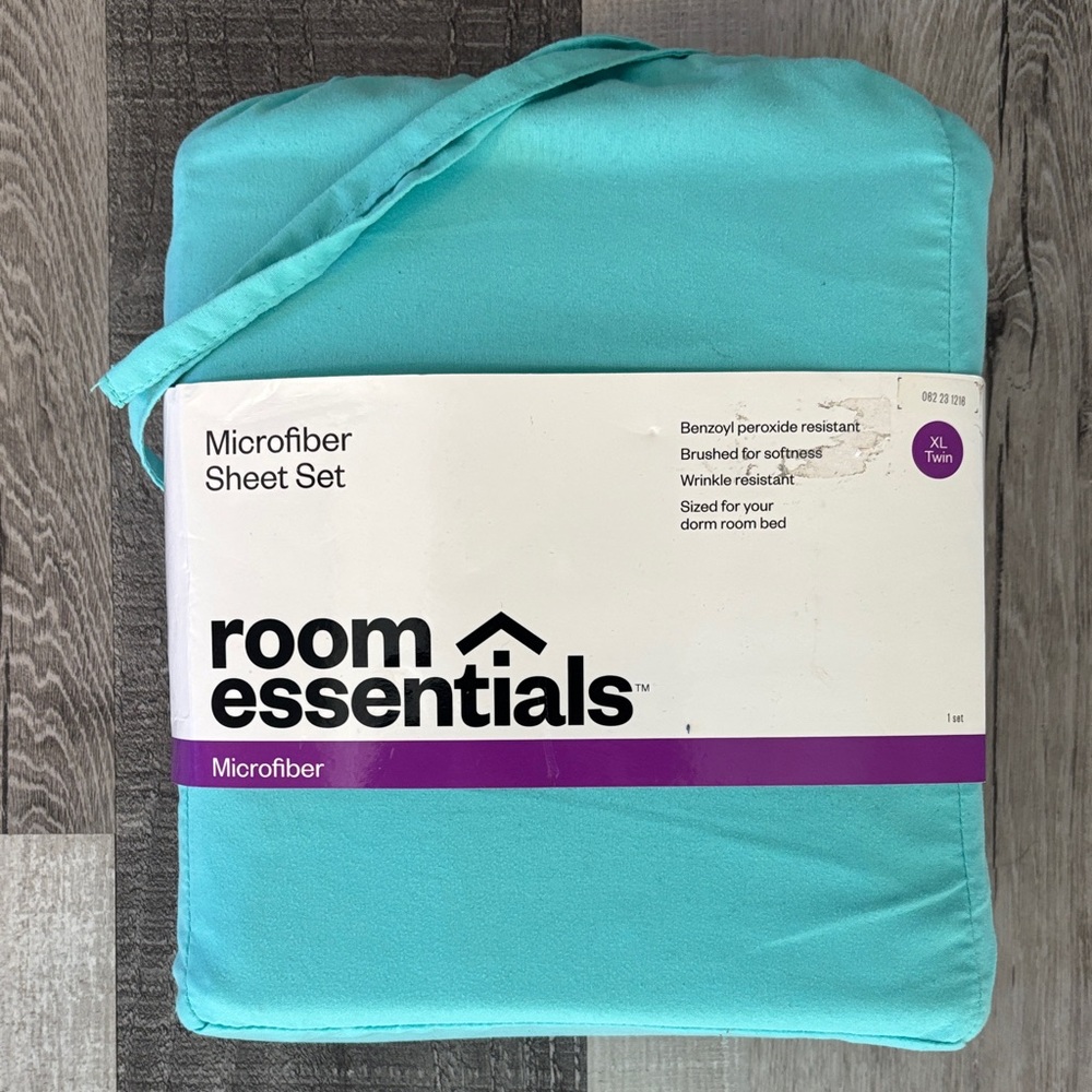 Room Essentials Microfiber Sheet Set - Aqua